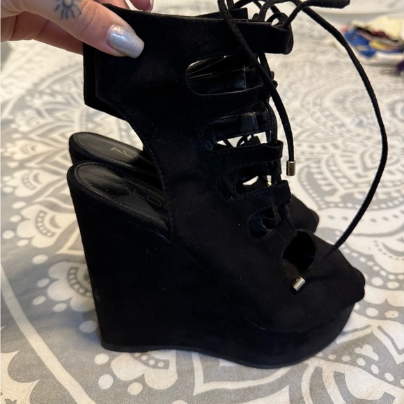 Aldo suede lace up wedges - Picture 2 of 3